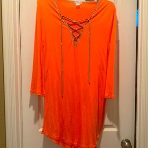 Venus Coverup 95% Rayon 5% Spandex
Size Medium.